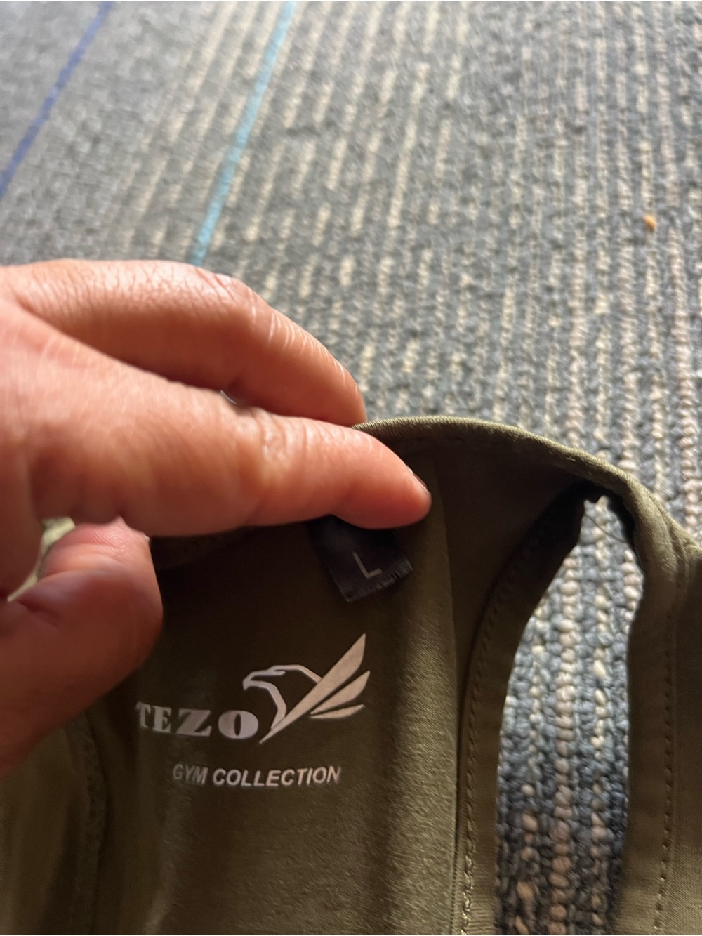 Men's Olive Muscle Tank Top Sleeveless Shirt - Picture 5 of 5
